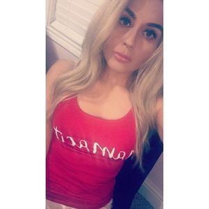 Meet your Posher, Perla